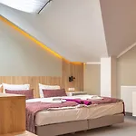Hotel Falcon 3*