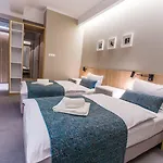 Falcon Hotel 3*