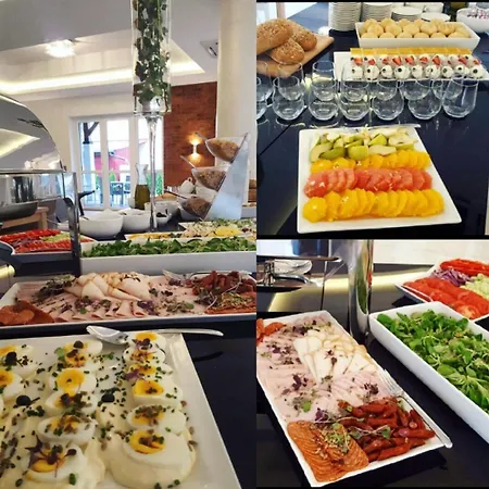 Falcon ホテル ジェシュフ