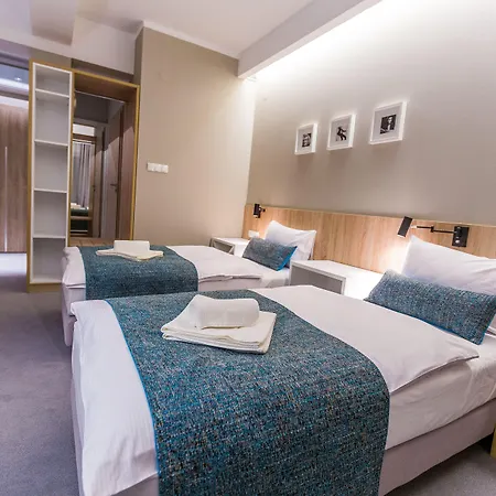 Falcon Hotel 3*