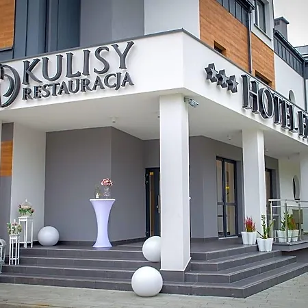 Falcon Hotel 3*